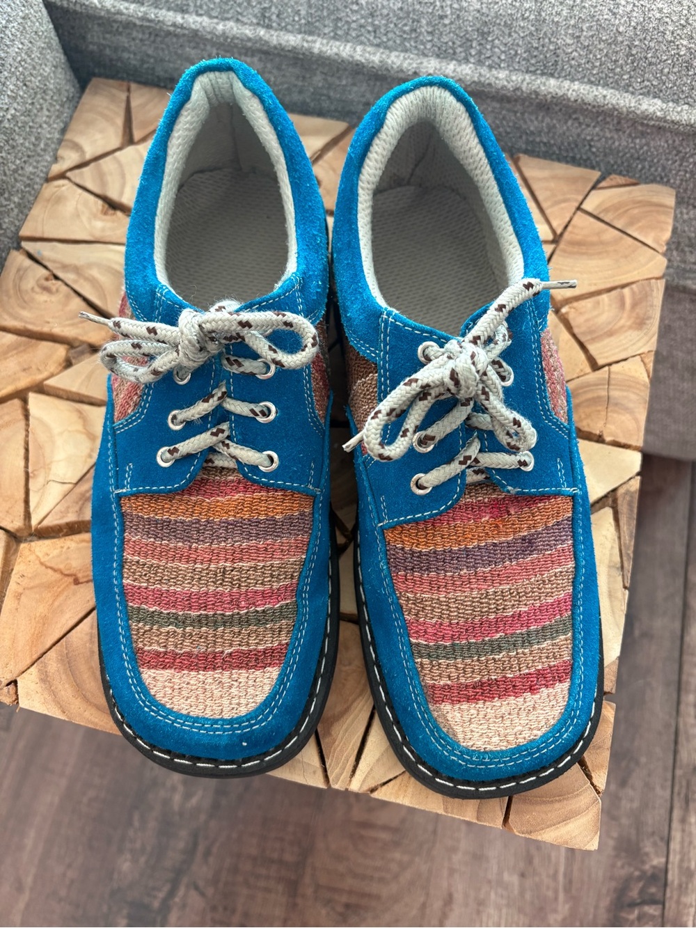 Womenโs Blue Suede & Multicolor Stripe Casual Shoes
